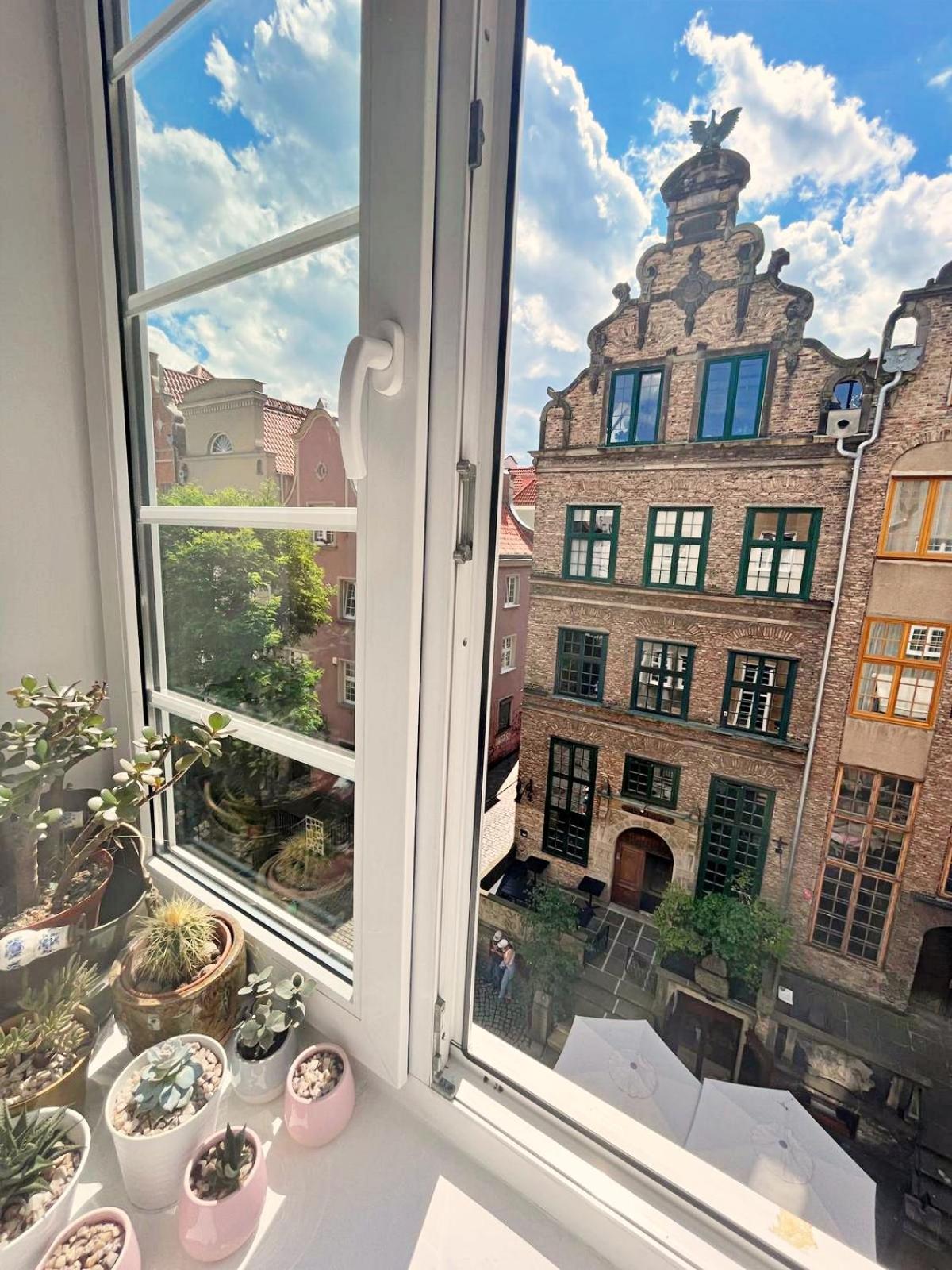 Апартаменты Old Town Center Mariacka View Гданьск Экстерьер фото